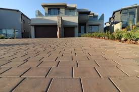 Best Custom Driveway Design  in Buena Vista, MI